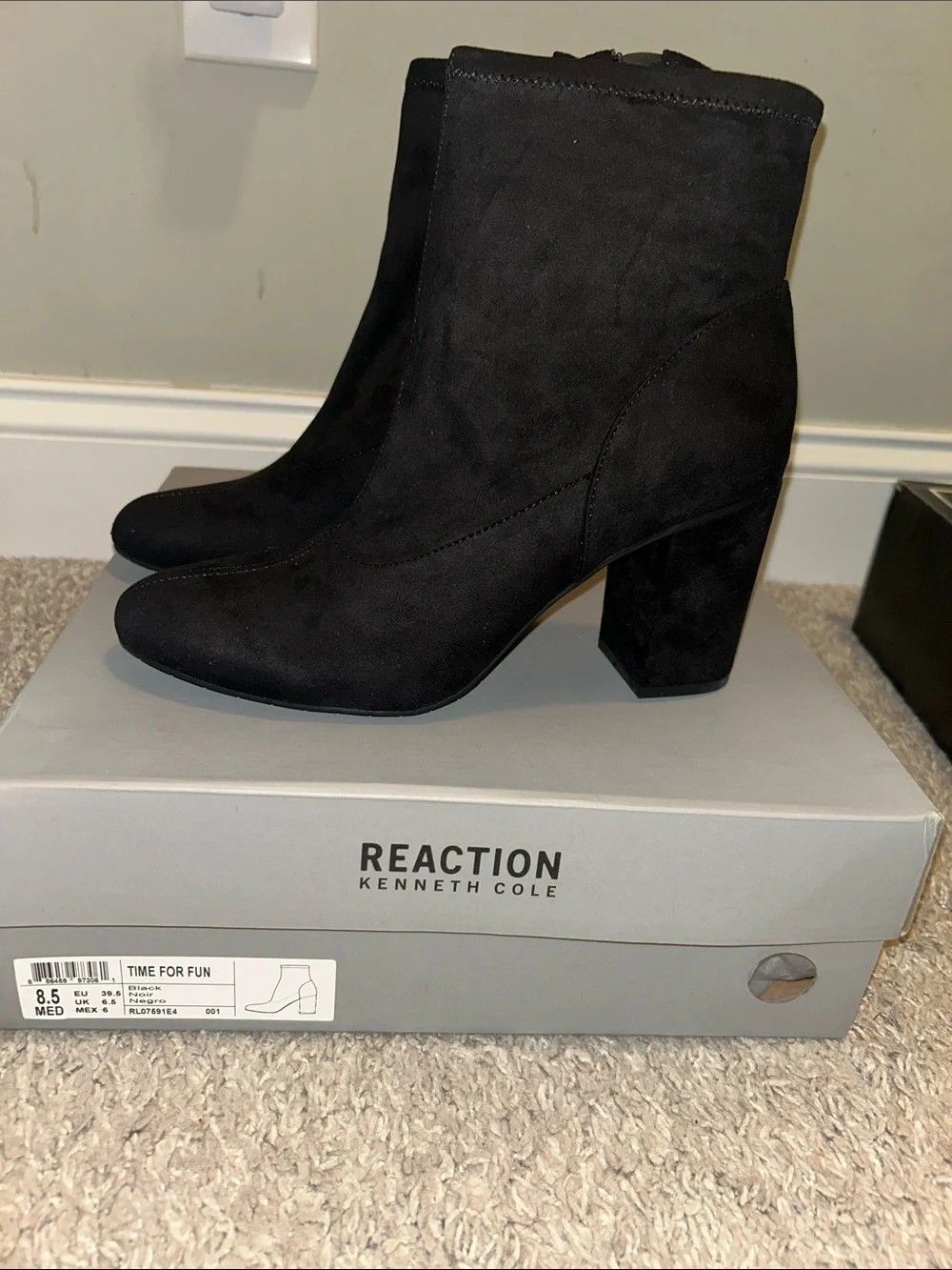 Kenneth Cole Reaction Black Suede Block Heel Ankle Boots